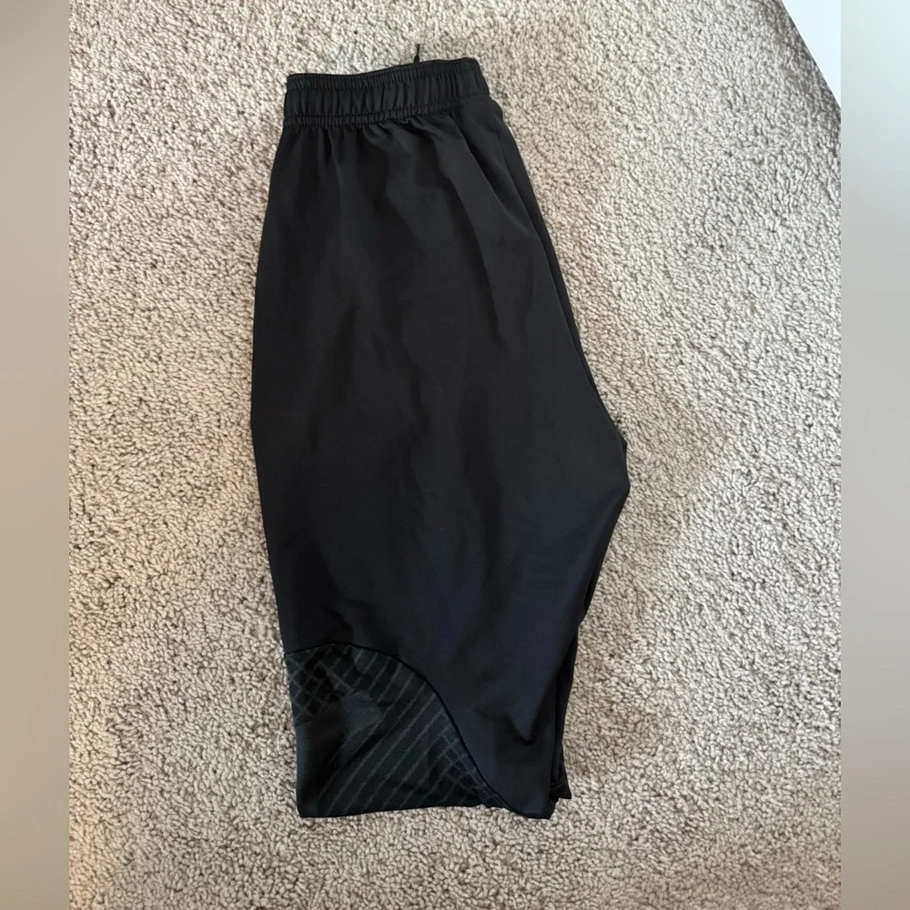 Nike Dri-Fit Sweatpants - Picture 6 of 7